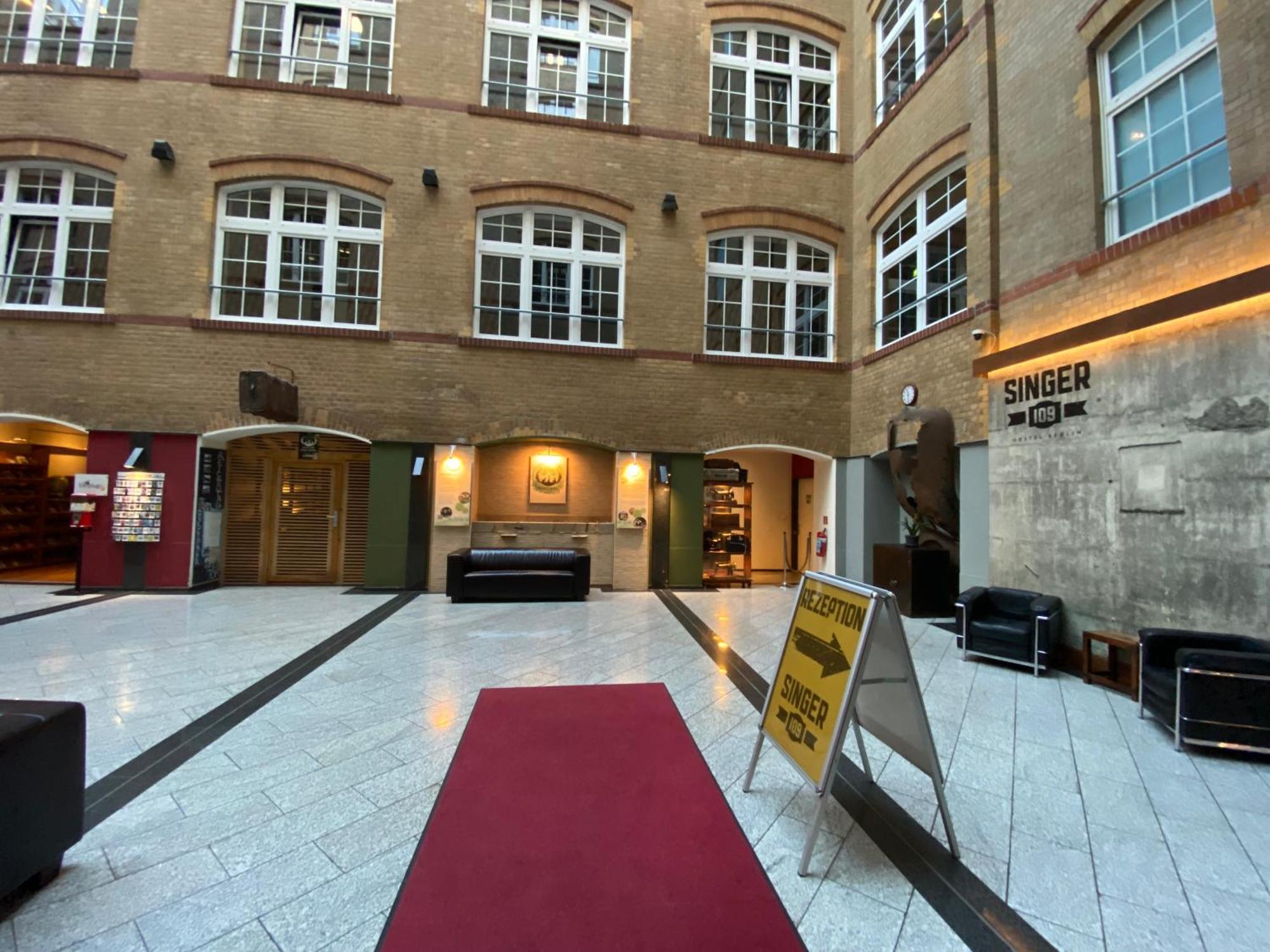 Singer109 Hostel, Hotel & Apartment Berlín Exteriér fotografie